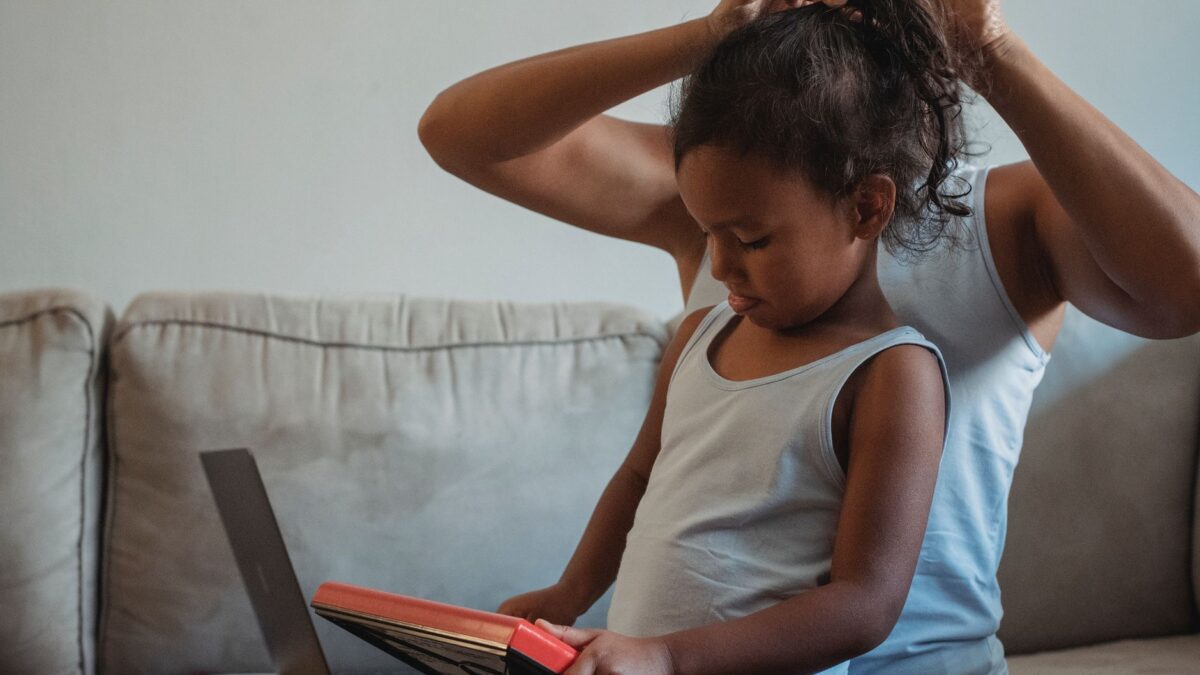 KI-Chatbots und Kinder: Was Eltern 2026 wissen sollten
