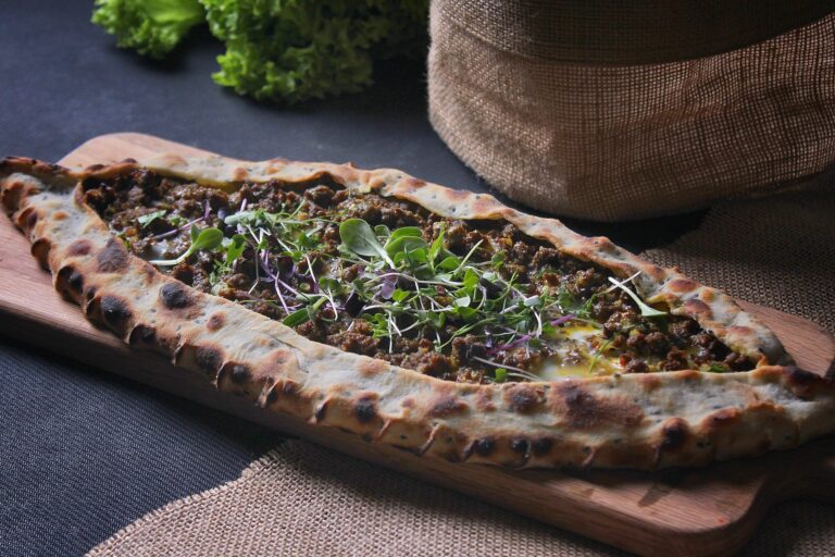 Verlieben Sie sich in die türkische Küche: Schnelle Gerichte mit frischen Champignons und Reis, mit einem Hauch von Türkei!