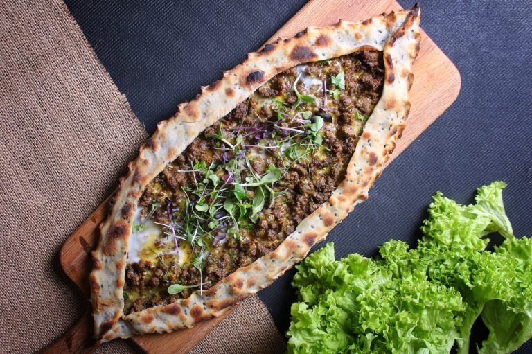 Ein Hauch der Türkei: Rippchen mit Sauerkraut – Traditionelle Rezepte mit einem türkischen Twist!