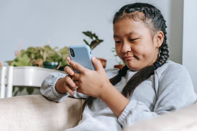 Eltern-Kind-Beziehung in der digitalen Welt: Tipps für eine gute Verbindung