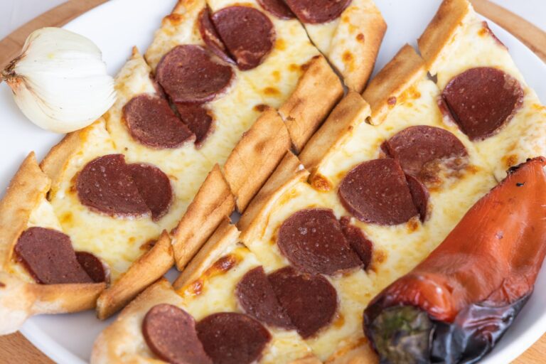 Knuspriges Roggen-Knäckebrot mit einem Hauch der Türkei: Traditionelle Rezepte mit einem türkischen Twist!